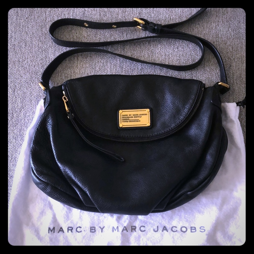 Marc Jacobs cross body purse